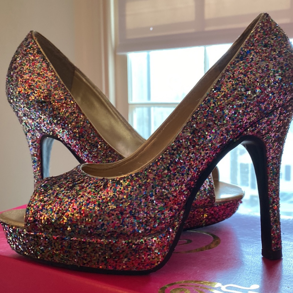 CANDIES GLITTER PUMPS